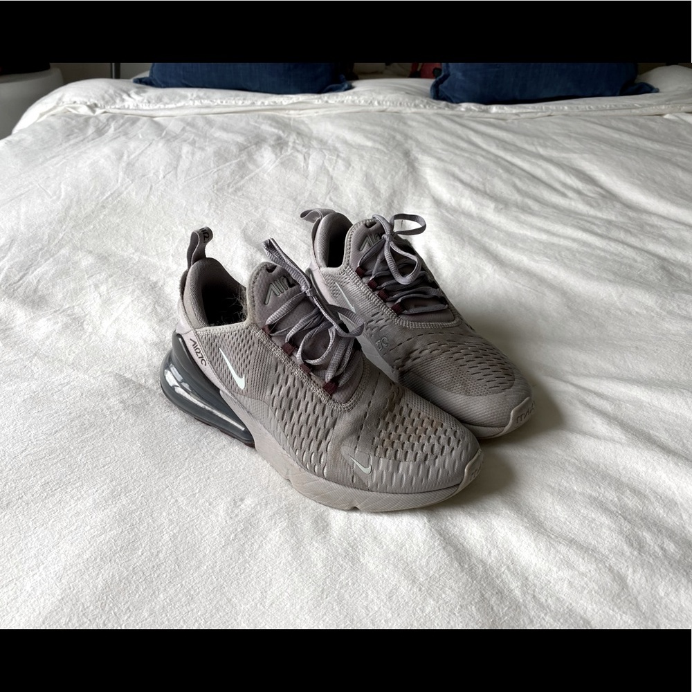 Nike Air Max 270-Atmosphere Grey Light Silver